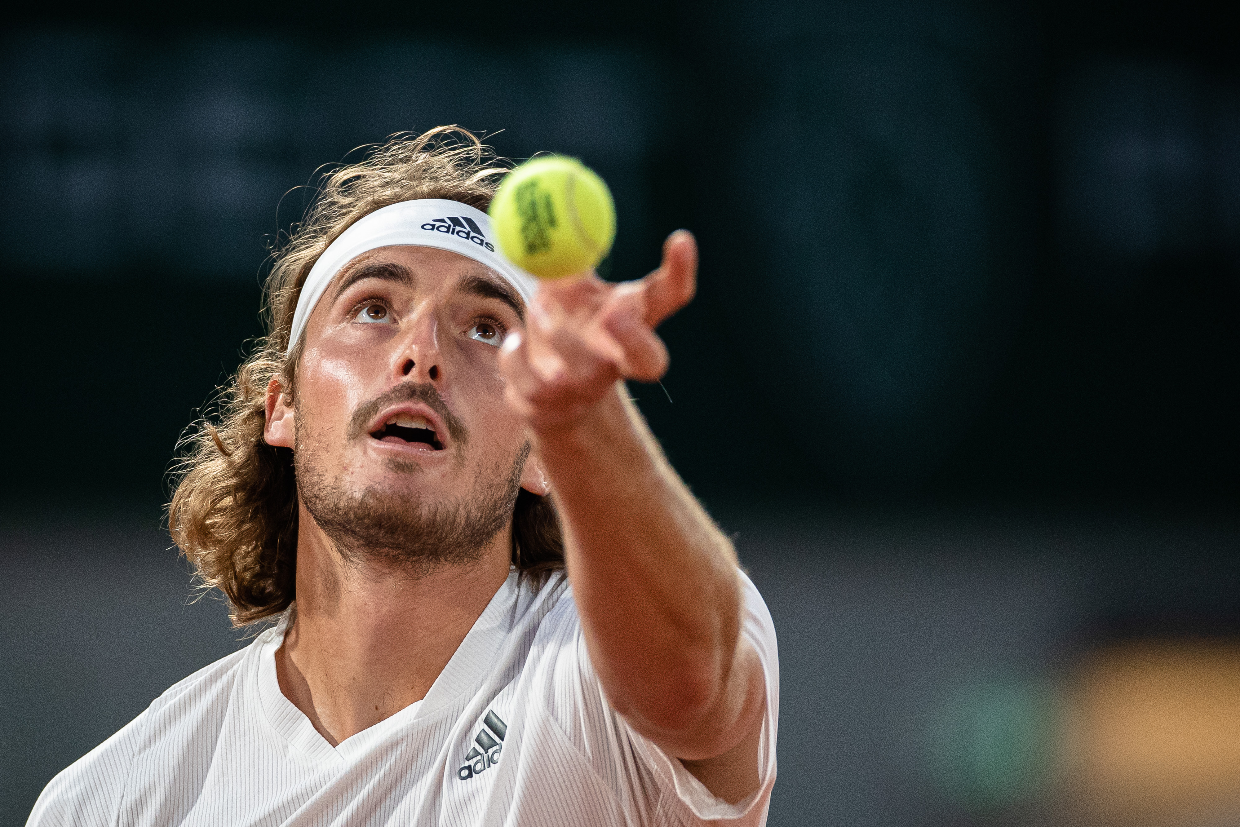 法网鏖战年终总决赛，西西帕斯状态火热