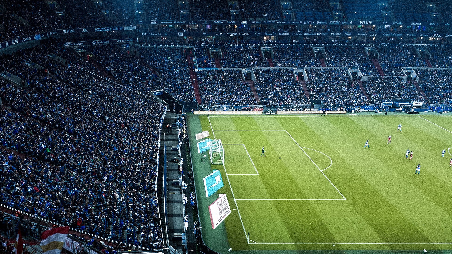 凯恩完美演绎伪九号艺术，英格兰险胜比利时背后的战术革命