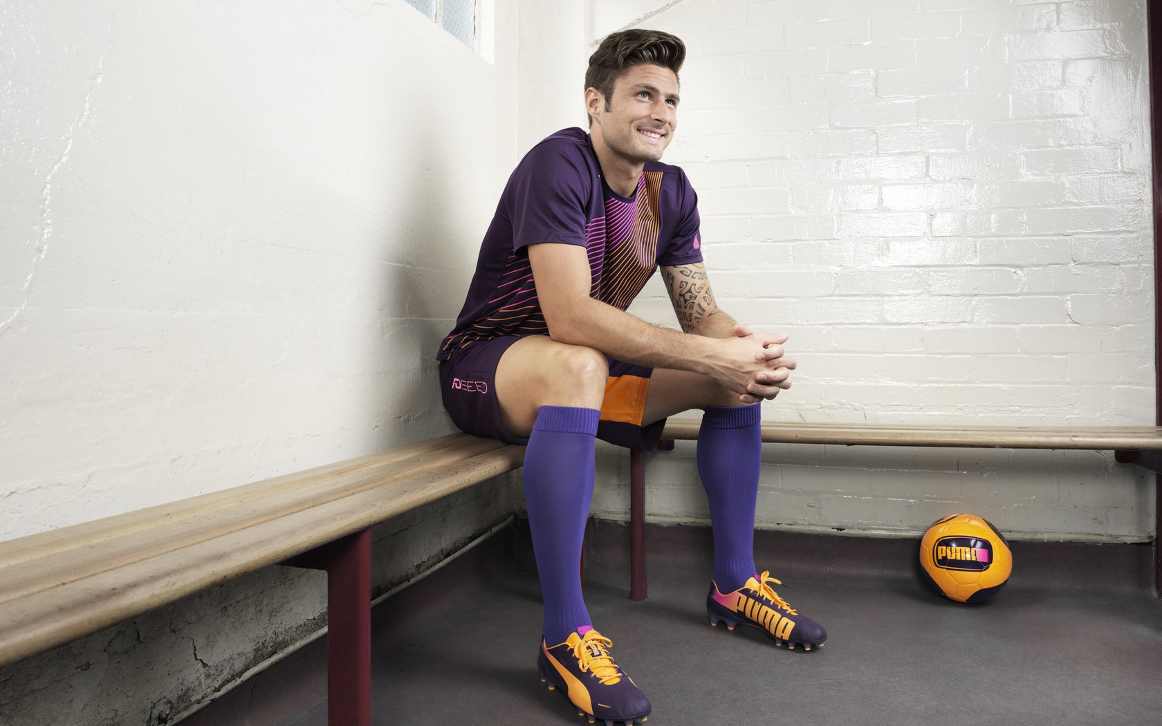 当太极虎遭遇红牛风暴，萨拉赫的利刃划破莱比锡夜空